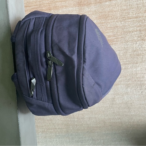 The North Face Isabella 3.0 20L Purple Backpack - Picture 5 of 12